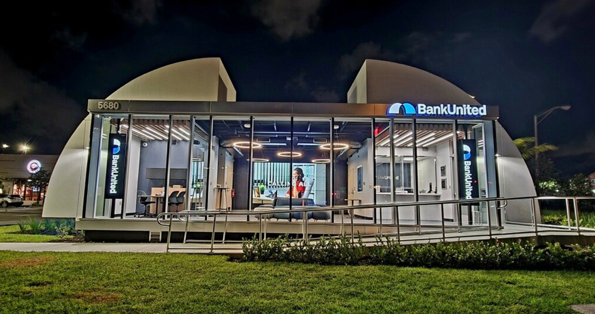 Bank-United digital signage case study gallery 1